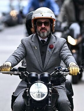 Meet your Posher, Jason